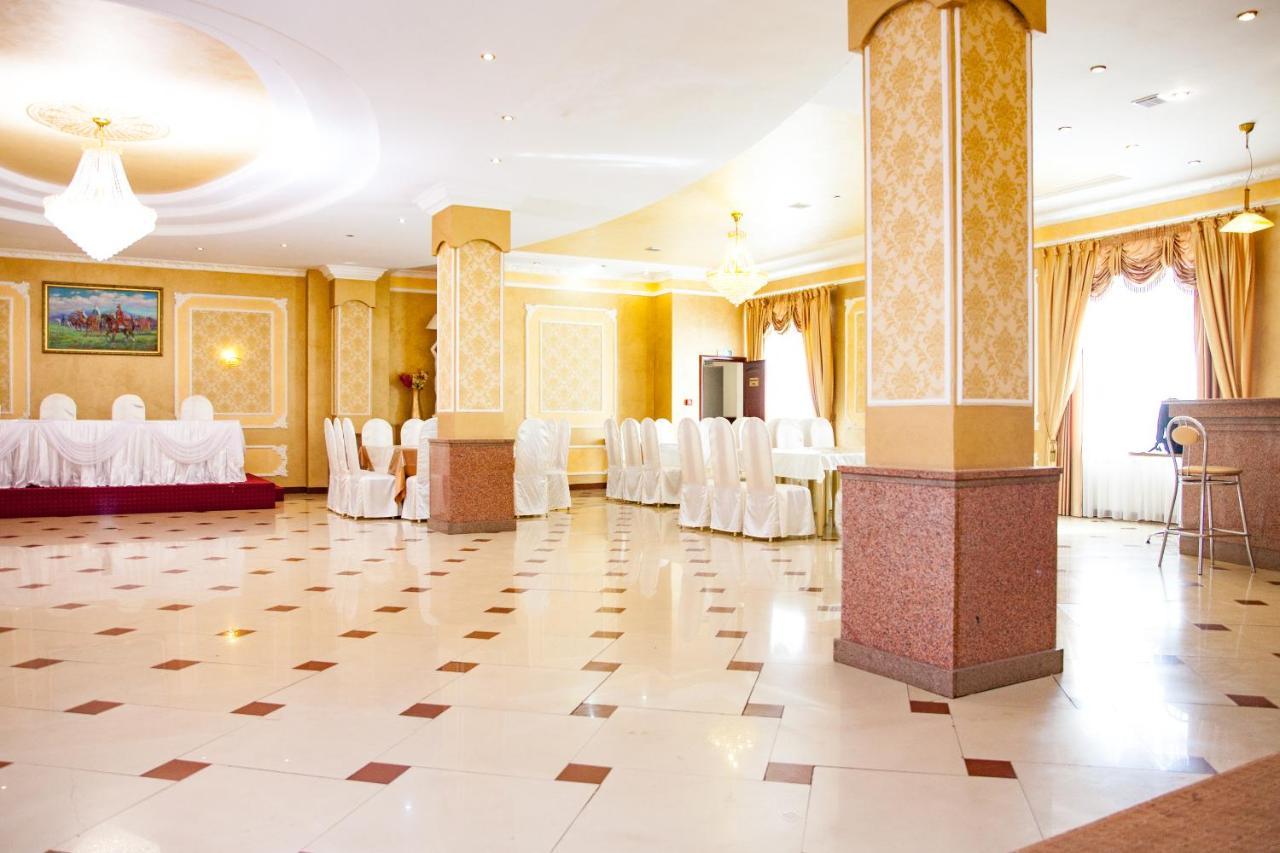 Ak Samal Hotel Karagandy Extérieur photo